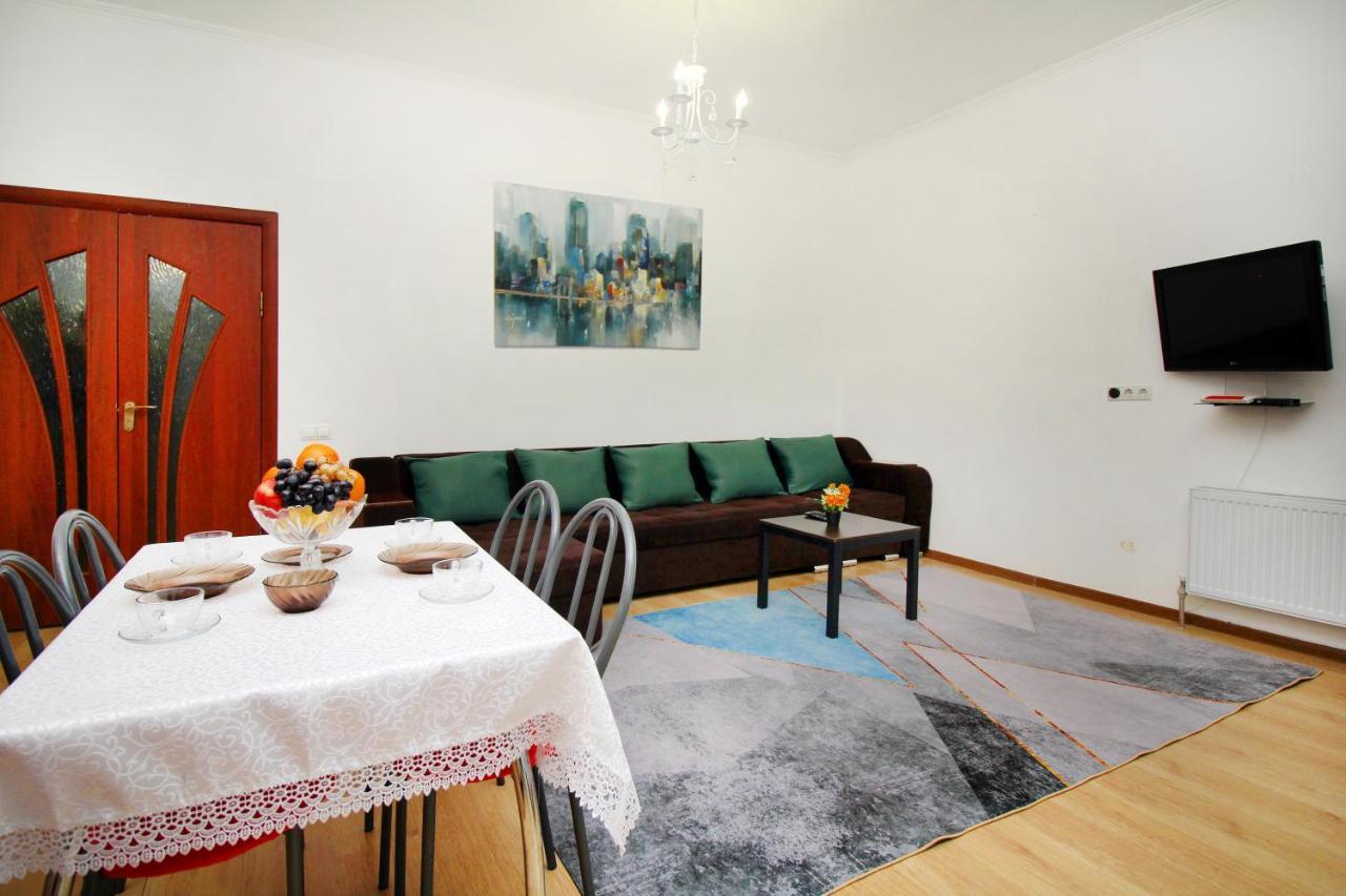 Ferienwohnung Уютные И Комфортные Квартиры В Жк Манхэттен Almaty Exterior foto